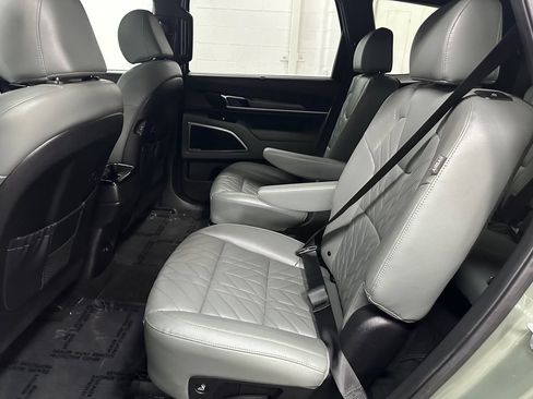 Used 2023 Kia Telluride EX X-Line AWD/4WD image 23