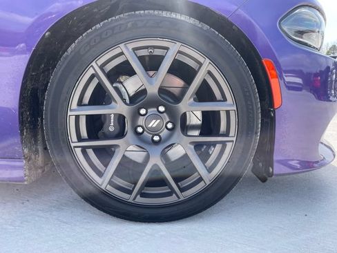 Used 2019 Dodge Charger Scat Pack RWD image 9