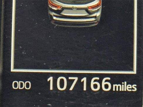 Used 2018 Toyota Highlander LE image 38