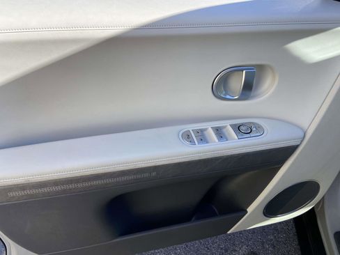 Used 2022 Hyundai Ioniq 5 SEL image 14