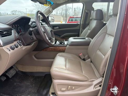 Used 2017 Chevrolet Suburban Premier image 26