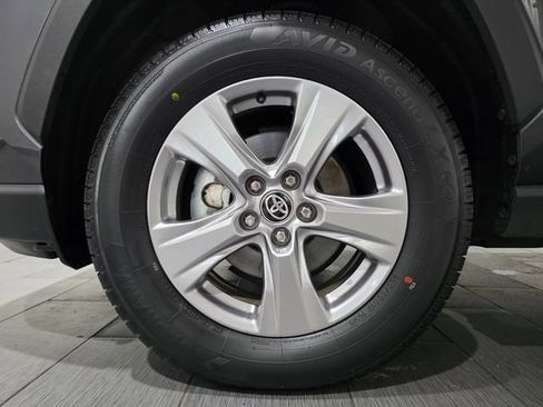 Used 2025 Toyota RAV4 XLE AWD/4WD image 22
