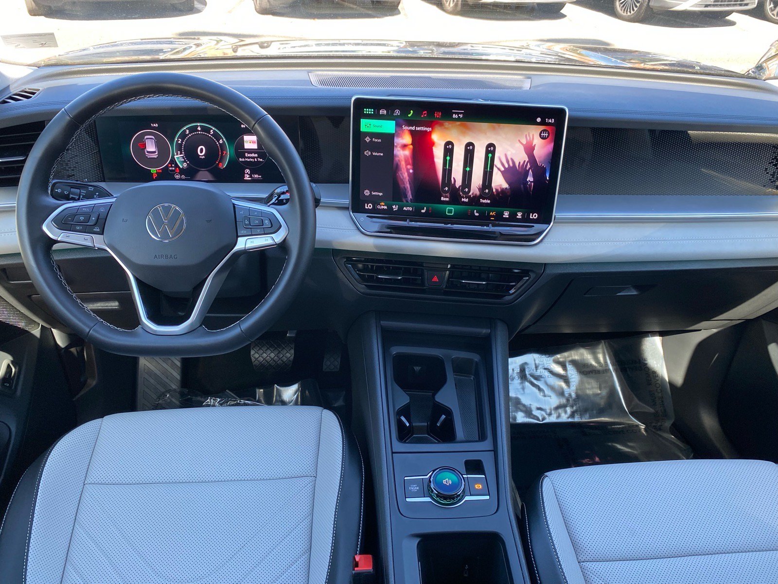 Certified 2026 Volkswagen Tiguan SE FWD image 11