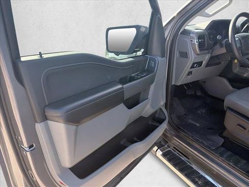 Certified 2024 Ford F150 XLT w/ Mobile Office Package RWD image 9