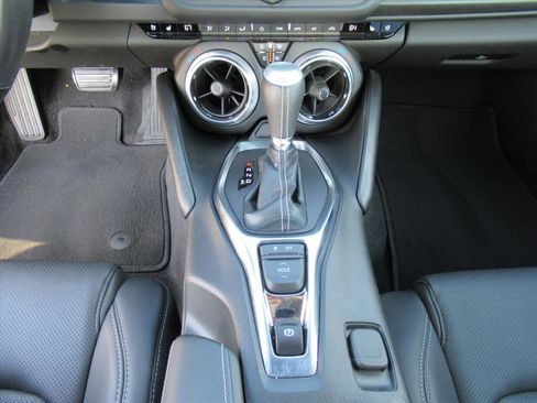 Used 2020 Chevrolet Camaro LT w/ RS Package image 19