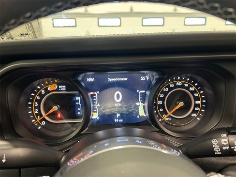 New 2025 Jeep Wrangler Sahara w/ Technology Group image 22