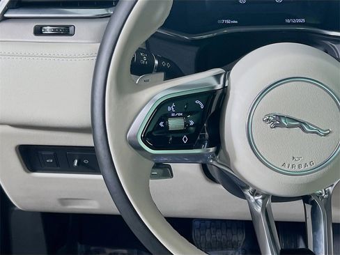 Used 2025 Jaguar F-PACE R-Dynamic S image 10