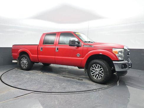 Used 2011 Ford F250 Lariat w/ Lariat Interior Pkg image 4