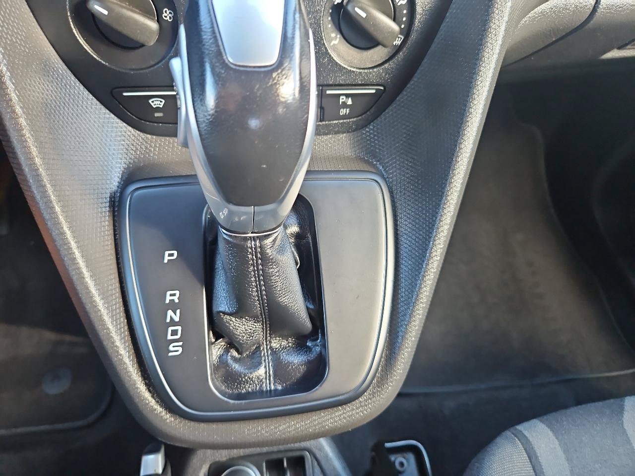 Used 2017 Ford Transit Connect XLT FWD image 31
