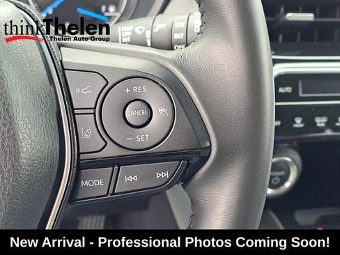 Used 2024 Toyota Venza XLE image 10