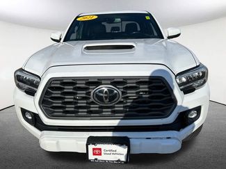 Used 2021 Toyota Tacoma TRD Sport video 2