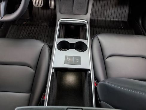 Used 2022 Tesla Model 3 Performance image 35