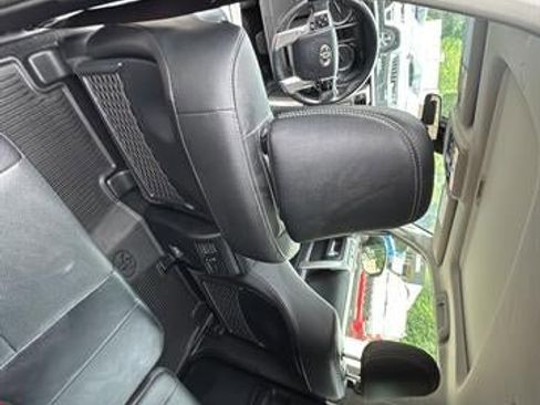 Used 2023 Toyota 4Runner Limited AWD/4WD image 27