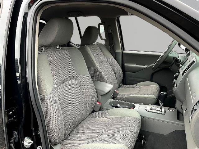 Certified 2020 Nissan Frontier SV w/ Midnight Edition Floor Mats AWD/4WD image 29