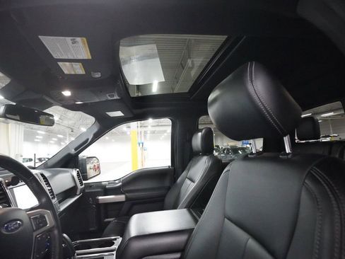 Used 2020 Ford F150 Lariat w/ Equipment Group 502A Luxury AWD/4WD image 31