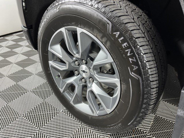 Used 2025 Chevrolet Silverado 1500 RST AWD/4WD image 10