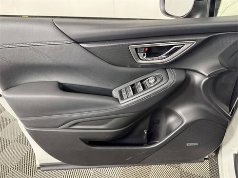 Used 2021 Subaru Forester Limited image 17