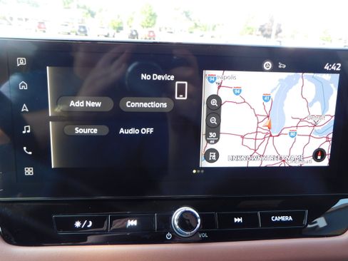 Used 2025 Mitsubishi Outlander SEL image 26