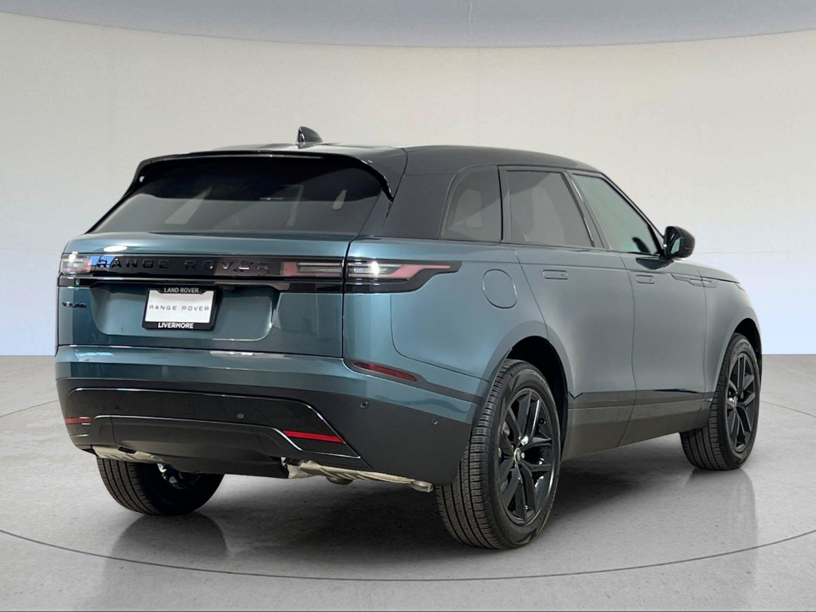 New 2026 Land Rover Range Rover Velar S AWD/4WD image 6