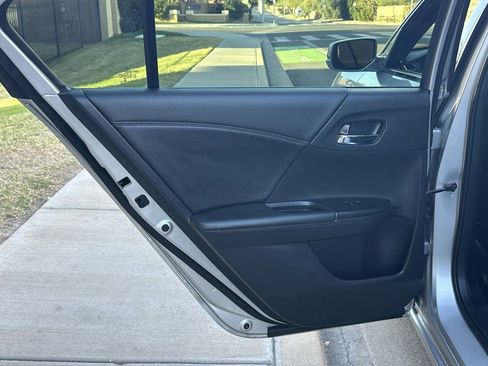 Used 2014 Honda Accord EX-L image 51