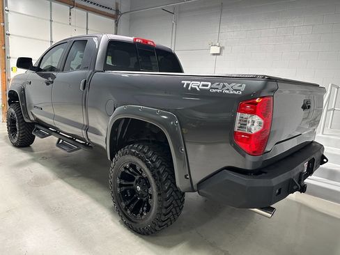 Used 2017 Toyota Tundra SR5 w/ TRD Off Road Package AWD/4WD image 21