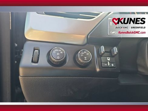 Used 2016 Chevrolet Suburban LTZ AWD/4WD image 23