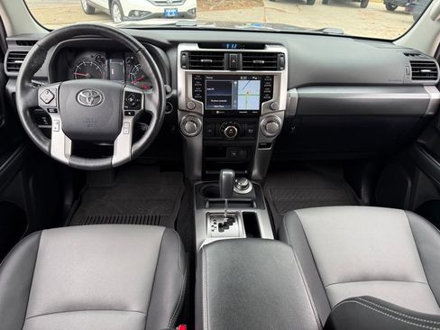 Used 2023 Toyota 4Runner SR5 Premium w/ Moonroof Package AWD/4WD image 16