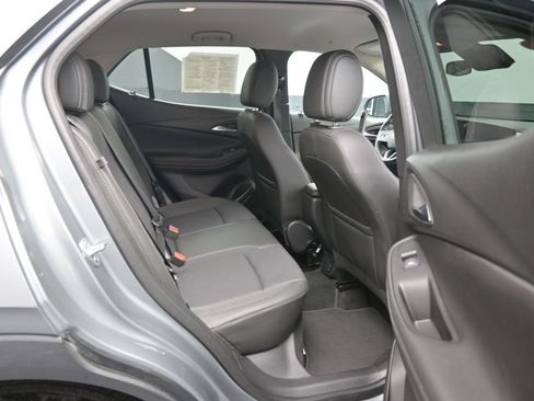 Used 2025 Buick Encore GX Preferred AWD/4WD image 23