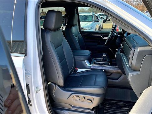 Used 2023 GMC Sierra 1500 SLT image 10