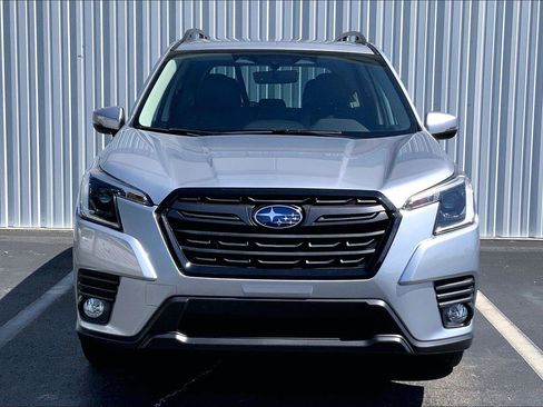 Used 2023 Subaru Forester Limited w/ Popular Package #2 AWD/4WD image 3