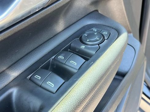 Used 2023 GMC Terrain SLE w/ LPO, Floor Liner Package FWD image 27