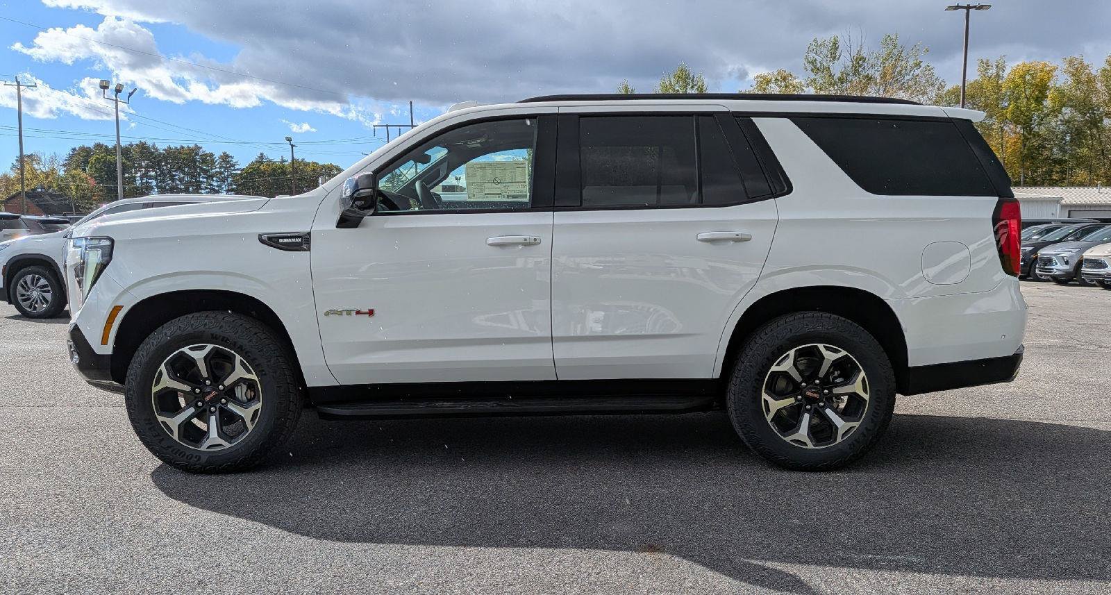 New 2027 GMC Yukon AT4 w/ AT4 Premium Package AWD/4WD image 6