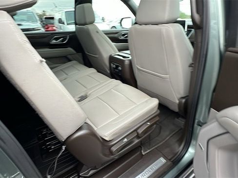 Certified 2023 Chevrolet Suburban LT w/ Luxury Package image 20