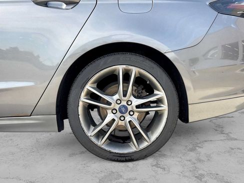 Used 2013 Ford Fusion Titanium FWD image 11