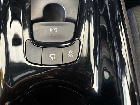 Used 2020 Toyota C-HR XLE image 26