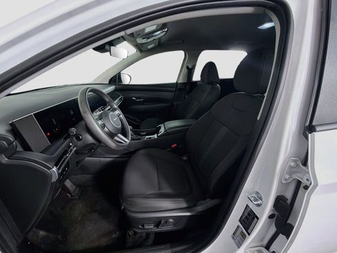 Used 2025 Hyundai Tucson SEL FWD image 13