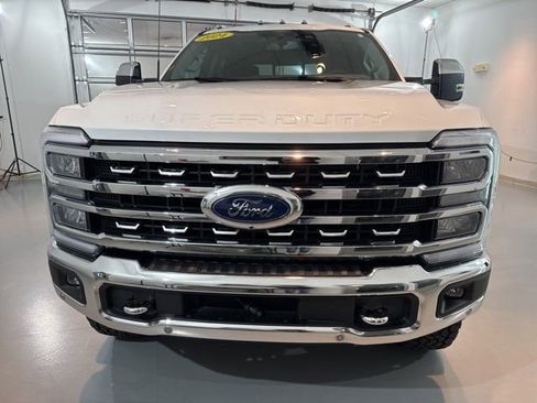 Used 2024 Ford F250 Lariat w/ Lariat Ultimate Package image 3