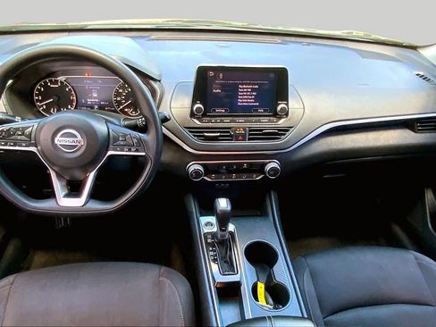 Used 2020 Nissan Altima 2.5 S FWD image 15