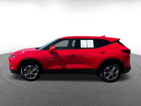 Used 2026 Chevrolet Blazer LT FWD image 4