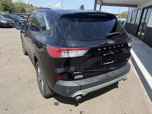 Used 2022 Ford Escape SEL w/ Technology Package AWD/4WD image 14