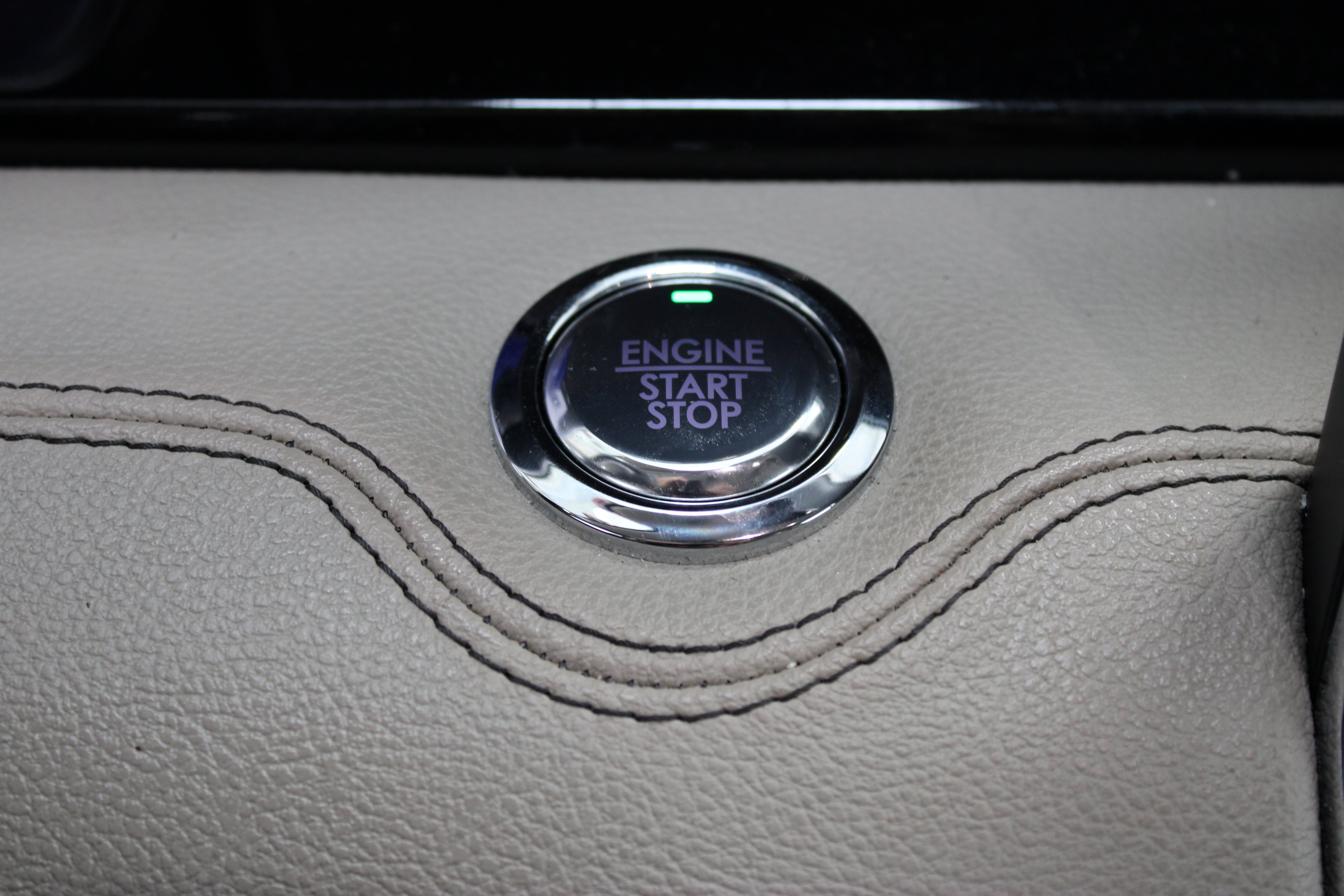Used 2024 Lincoln Navigator Reserve AWD/4WD image 17