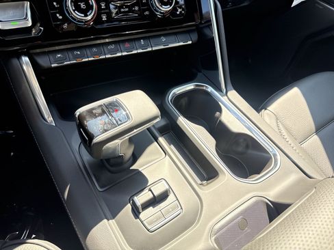 New 2026 GMC Sierra 1500 Denali AWD/4WD image 17