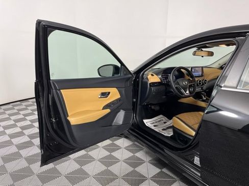 Used 2023 Nissan Sentra SV w/ SV Premium Package FWD image 13