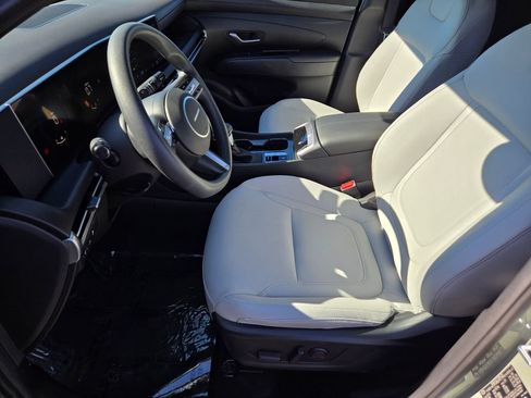 Used 2025 Hyundai Santa Cruz SEL FWD image 10