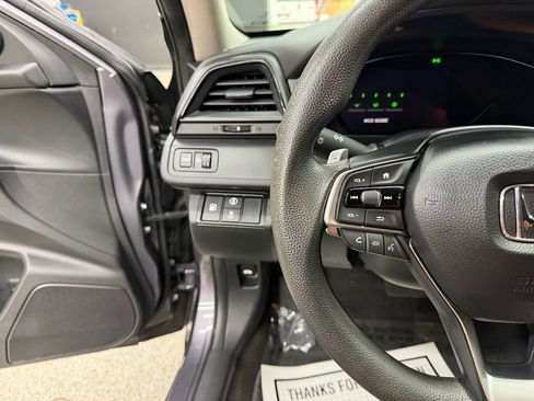 Used 2020 Honda Insight EX image 24