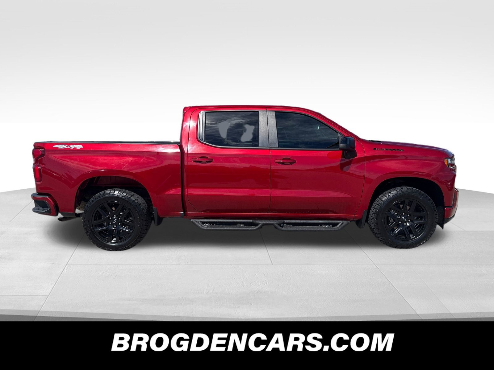 Used 2021 Chevrolet Silverado 1500 RST w/ LPO, Blackout Package AWD/4WD image 2