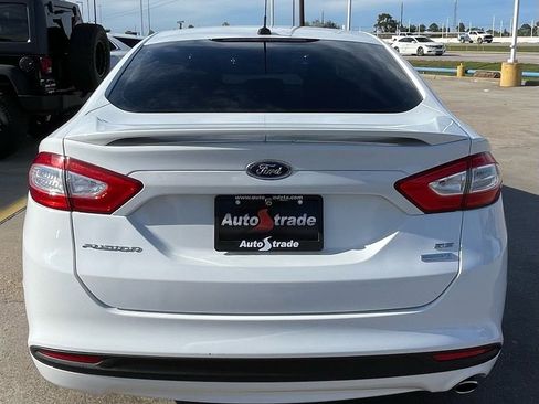 Used 2014 Ford Fusion SE w/ Equipment Group 201A image 10