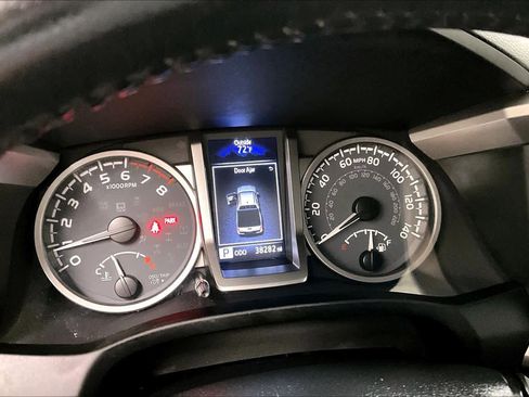 Certified 2022 Toyota Tacoma SR5 image 23