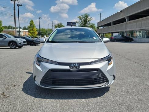 Used 2026 Toyota Corolla LE FWD image 2