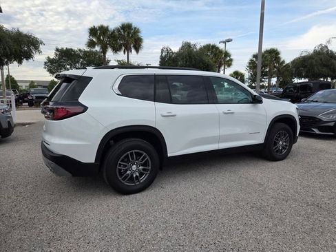 Used 2025 GMC Acadia Elevation FWD image 13
